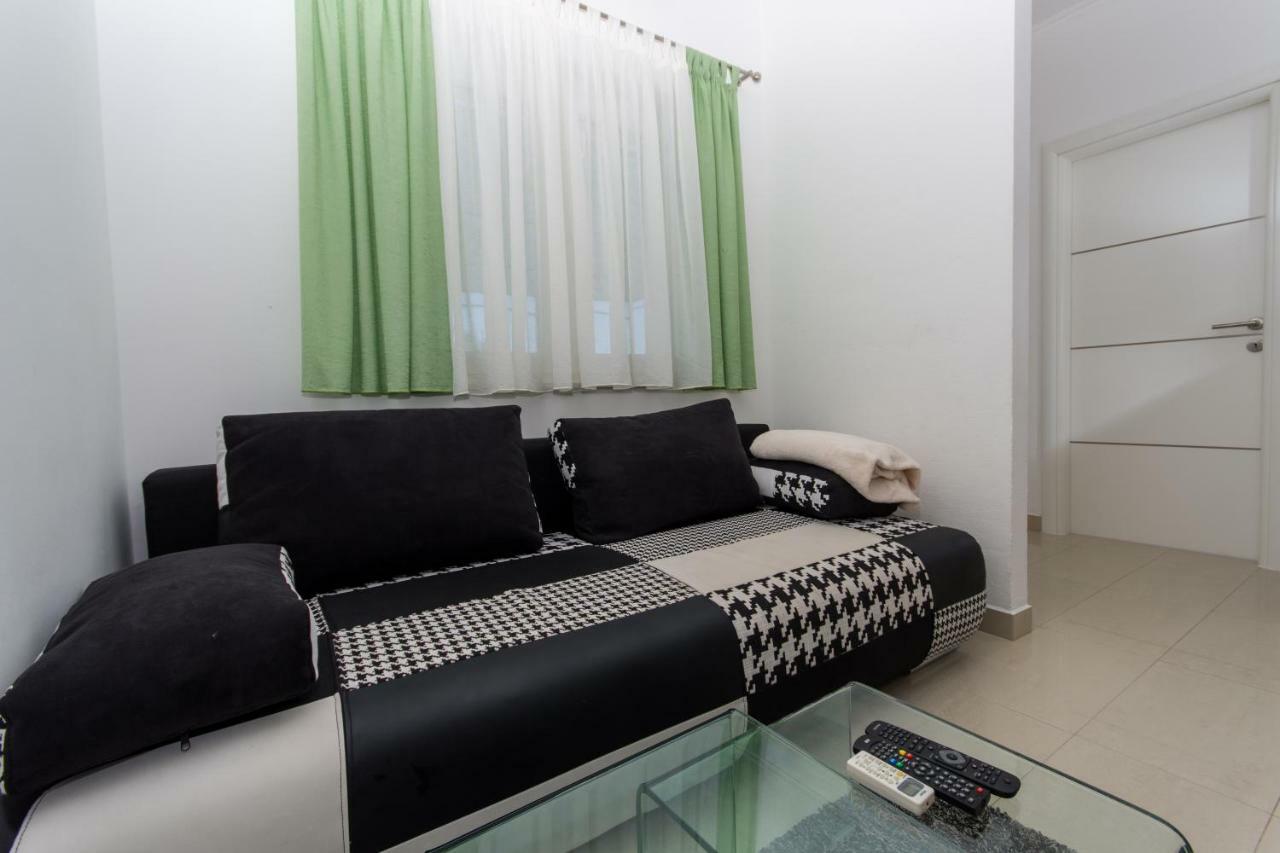 Apartmani Zana Okrug Gornji Exteriér fotografie